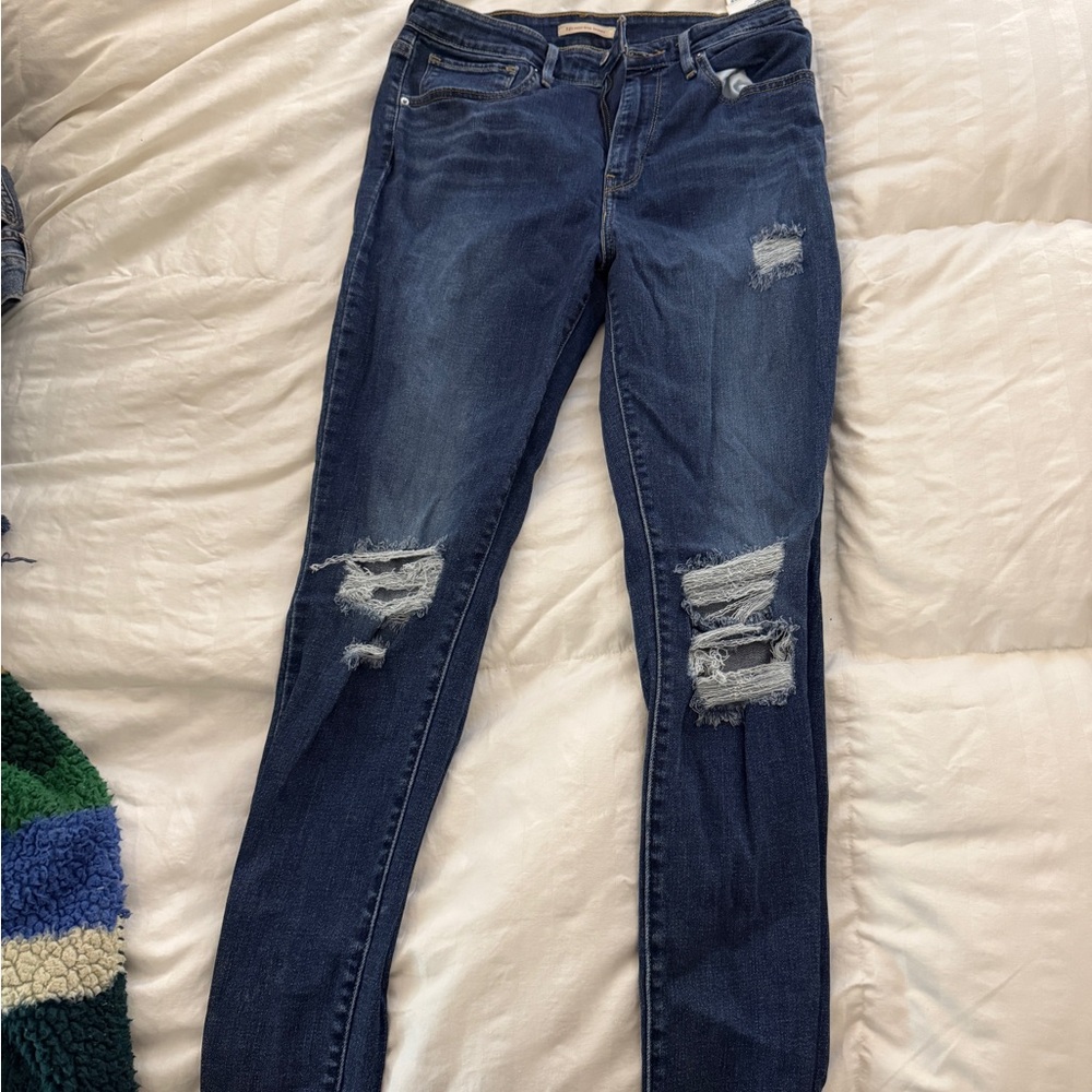 Levi's Women's Dark Blue Distressed Skinny Jeans